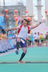 BIB: 3525
                            <button type="button" onclick="openModal(21764431)" class="btn btn-primary btn-sm float-right btn-popup" data-toggle="modal" data-target=".modal-high-quality">
                        <i class="fas fa-shopping-cart"></i> Add to Cart
                    </button>
                                            <button type="button" onclick="isThisMe(21764431, true)" class="btn btn-success btn-sm float-right btn-popup btn-isme hidden" data-toggle="tooltip" data-placement="bottom" title="นี่คือรูปของคุณใช่ไหม คลิกที่นี่เพื่อเอาเข้าอัลบั้ม">
                        <i class="fas fa-plus"></i> Add to album
                    </button>
                    <button type="button" onclick="isThisMe(21764431, false)" class="btn btn-warning btn-sm float-right btn-popup btn-isnotme hidden">
                        <i class="fas fa-ban"></i> Remove from album
                    </button>